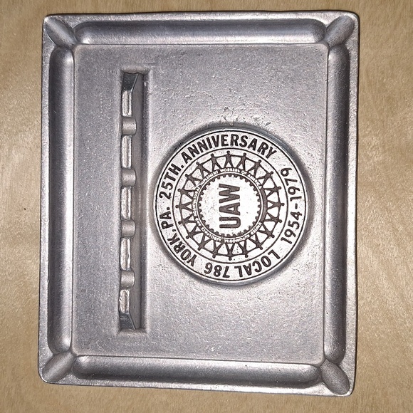🚬 70s Ashtray Local 786 Union UAW 25th Anniversary. United Auto Workers - Picture 9 of 9